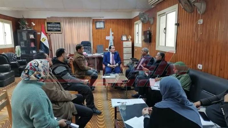 خلال الاجتماع