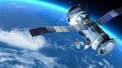 إطلاق القمر الصناعي البحريني الإماراتي المشترك 