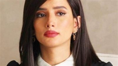 زينة تتصدق على الفقراء بخروفين.. ما السبب؟