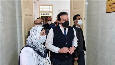 خالد عبدالغفار يتفقد مستشفى رمد أسيوط بعد تطويره