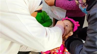 استمرار الفرق الطبية في التطعيم ضد مرض شلل الأطفال بالقليوبية