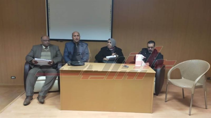 خلال الاجتماع