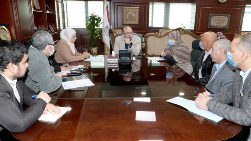 محافظ بنى سويف خلال