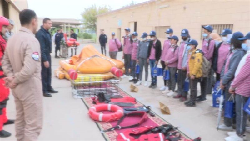 طلاب القاهرة يتفقدون