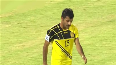 فاجعة كروية.. وفاة اللاعب العماني مخلد الرقادي أثناء الإحماء