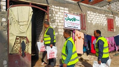 توزيع ١٢ طن لحوم و٢٠٠٠ بطانية على الأسر الأولى بالرعاية بالبحيرة