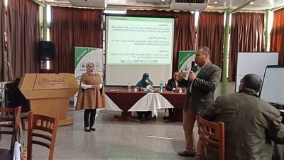 محافظ أسيوط يعلن تنظيم جلسة حوار لإدارة المخلفات الصلبة 