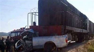 اصطدام قطار بسيارة نقل أعلى كوبرى الرشاح بالخانكة دون خسائر بشرية