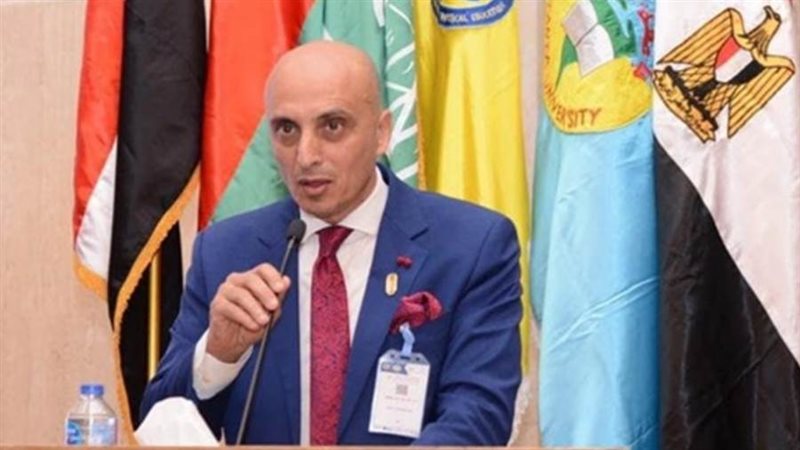 الدكتورعلاء حلويش