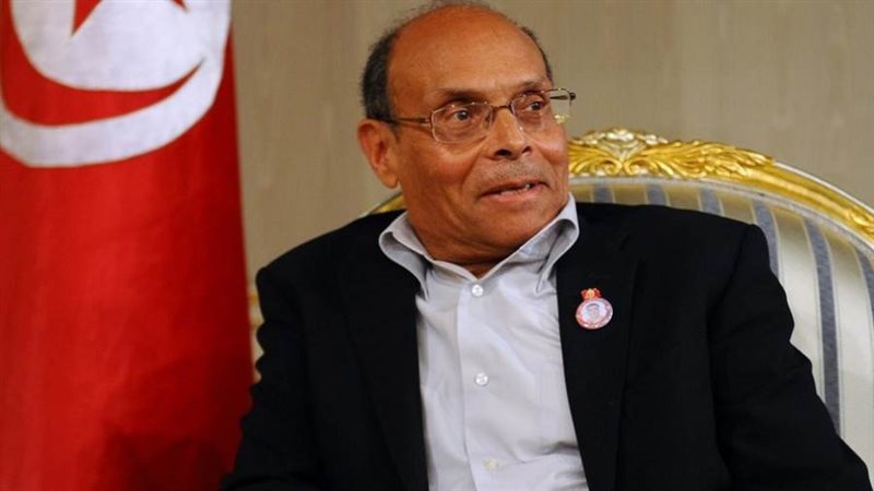 الرئيس الأسبق محمد