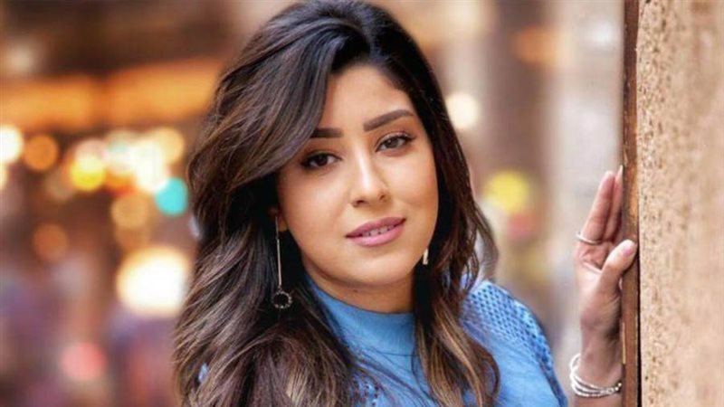 الفنانة ايتن عامر