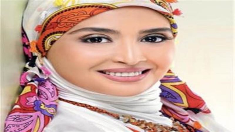 الفنانة حنان ترك