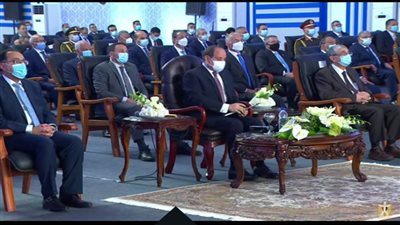 بالفيديو.. الرئيس السيسي يفتح نقاشًا صريحًا من أجل تحقيق مكاسب للمواطن المصري