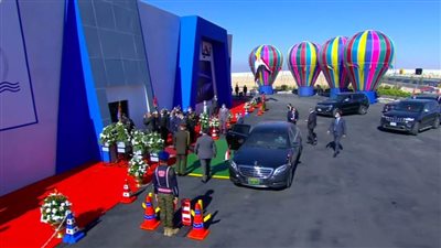 موجز الرابعة| الرئيس السيسي يفتتح سلسلة من المشروعات القومية الجديدة بالصعيد