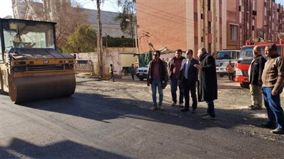 محافظ أسيوط يعلن استكمال أعمال رصف شوارع حي غرب 