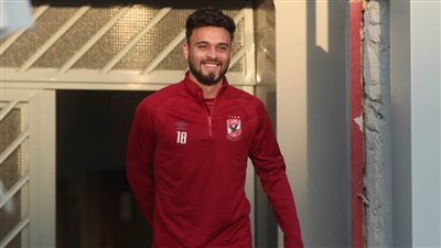 بعد عودته من الإصابة.. انتظام لاعب الأهلي في التدريبات