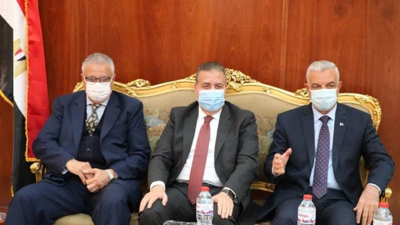 أبوليمون وأحمد ذكي