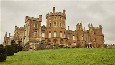 الشرطة البريطانية تعتقل مسلحا تسلل إلى منطقة قصر يتبع للعائلة الملكية