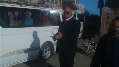 حملة لرفع الإشغالات والتعديات على حرم الطريق ومتابعة مواقف الأجرة بديروط محافظة أسيوط