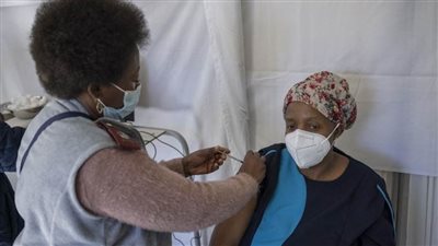 إفريقيا: ارتفاع نسبة تحصين سكان القارة بلقاحات كورونا إلى 8.8%