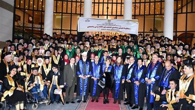 وزراء التخطيط والشباب والطيران يشهدون تخريج دفعة الحاصلين على الماجستير المهني والأكاديمي