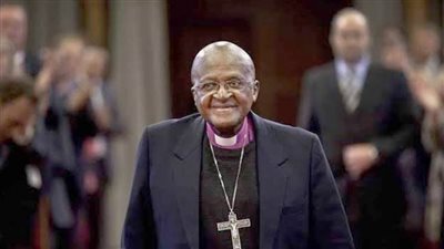 تشييع جنازة القس الجنوب إفريقي 