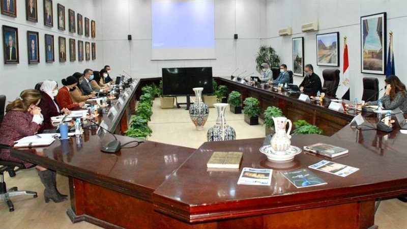 الدكتور خالد العناني