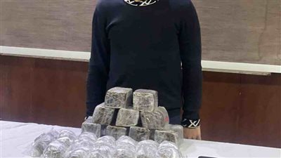ضبط 15 كيلو من مخدر الحشيش بحوزة متهم بالجيزة