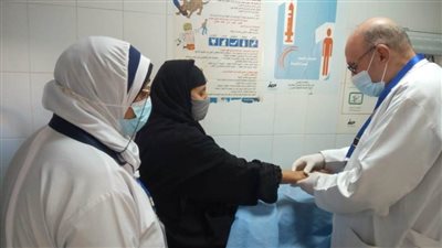 الكشف على ١٩١٤ مريضا في قافلة طبية مجانية بقرية كوم شريك بالبحيرة