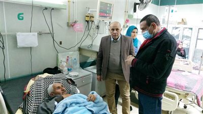 محافظ البحيرة يتفقد المعهد الطبي بدمنهور ويلتقي المرضى وذويهم