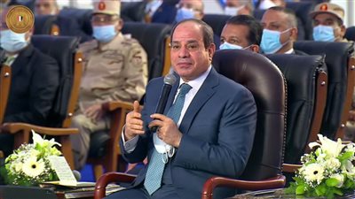 السيسي يطالب بضرورة تطبيق معايير الإدارة الرشيدة في منظومة عمل مصانع القطاع العام