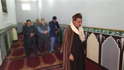 مدير إدارة طهطا الأزهرية بسوهاج يكرم عميدة المعهد  لبلوغها سن المعاش ويفتتح مصلى المعهد  