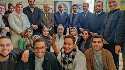 رئيس جامعة المنيا ونائبه يفتتحان معرض الفنون التشكيلية للطلاب غير المتخصصين