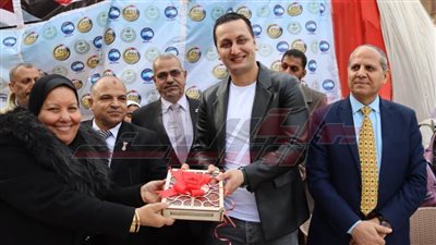 مستقبل وطن بكفر الشيخ يكرم أوائل الطلبة بمركز مطوبس