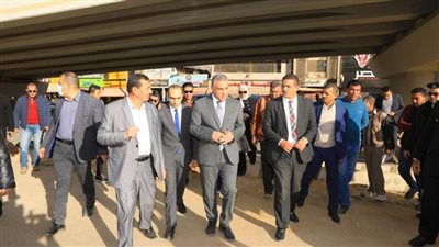 محافظ سوهاج يتفقد أعمال التطوير في ميدان الثقافة وجبانات أخميم