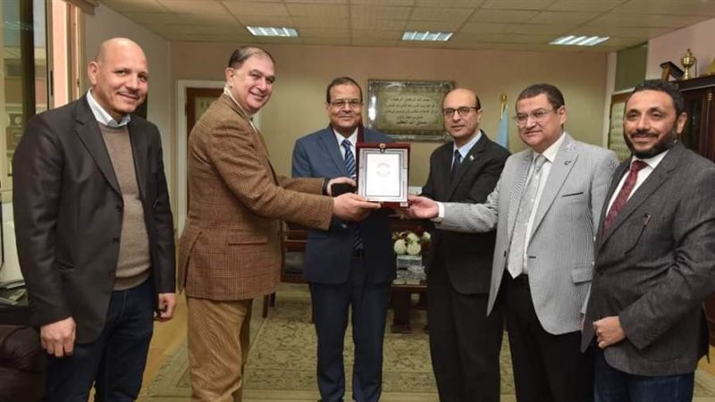 نائب رئيس جامعة أسيوط