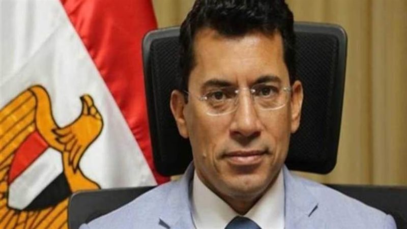 وزير الشباب والرياضة