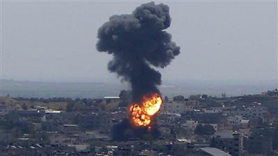 سلاح الجو الإسرائيلي يقصف مواقع بغزة 