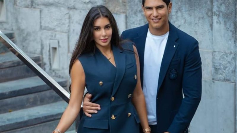 ياسمين صبري وأبو