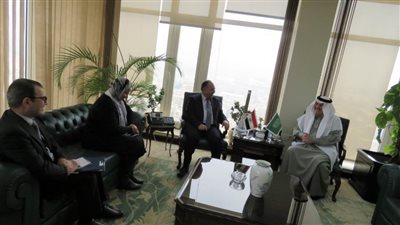 وزير المالية: حريصون على توفير بيئة محفزة وجاذبة للاستثمارات المحلية والأجنبية