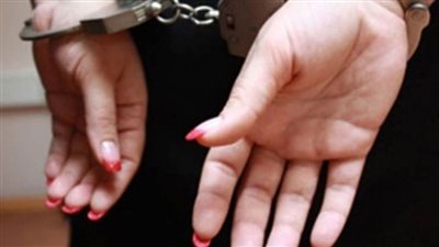 تفاصيل القبض على سيدة ادعت اقتحام المباحث لمنزلها وسرقة قرطها الذهبي