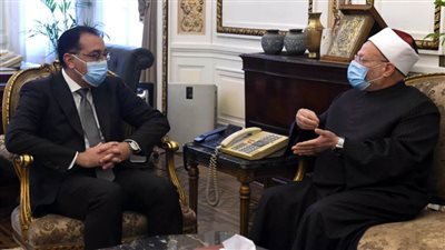 مدبولي يشيد بجهود دار الإفتاء في حفظ استقرار المجتمع وتحقيق الريادة الإفتائية