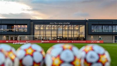 إصابة 14 لاعبًا بفيروس كورونا.. وإلغاء تدريبات ليفربول قبل مواجهة آرسنال