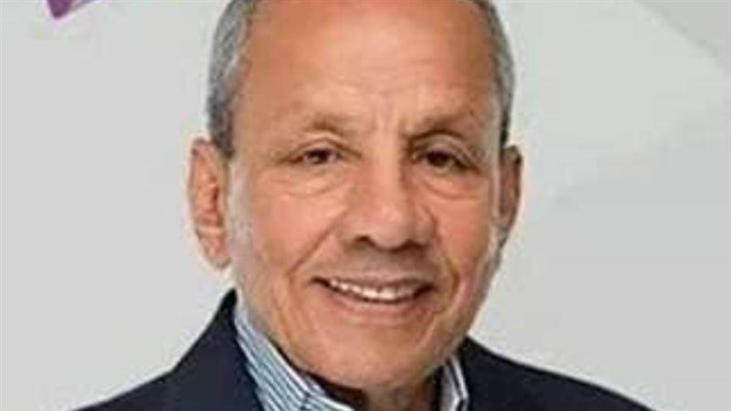 الكاتب الصحفي إبراهيم