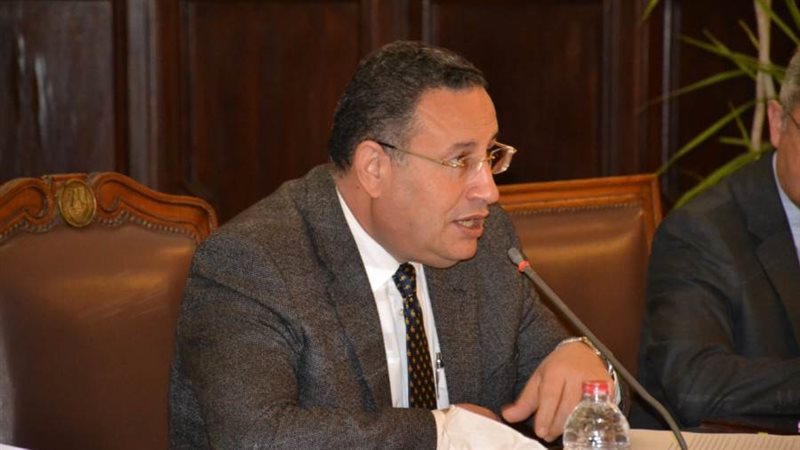 رءيس جامعة الإسكندرية