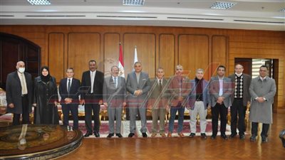 الدسوقي يستقبل رئيس جامعة طنطا السابق