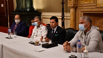 وزير الرياضة يحفز نجوم المنتخب برسالة من الرئيس ومكافأة مالية كبيرة 
