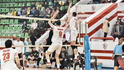 أحمد مرتضى يشيد بلاعبي الطائرة ويعدهم بحل الأزمات