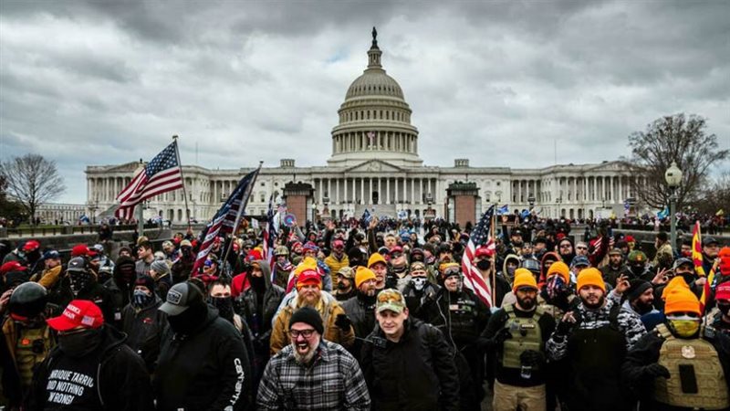 اقتحام مبنى الكابيتول