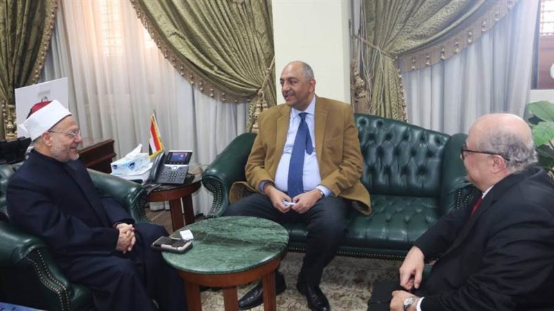 مفتى الجمهورية ومساعد